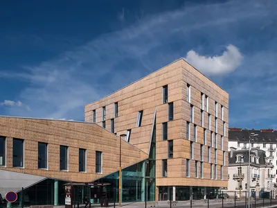 Immeuble de bureaux Françoise-Hélène Jourda à Nantes - forma6 (2016)