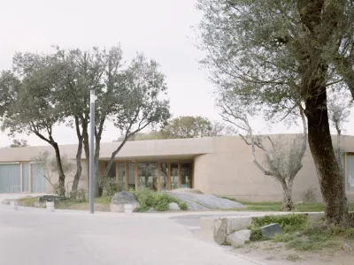 École maternelle de Pifano à Porto-Vecchio - Orma Architettura (2025)