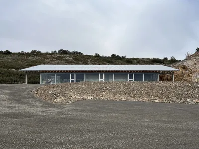 Bâtiment d’accueil de la grotte de Limousis - BAST (2025)