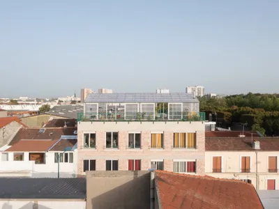 Maison Commune - Plan Común (2023)