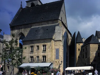 Église Sainte-Marie à Sarlat-la-Canéda - Ateliers Jean Nouvel (2002)