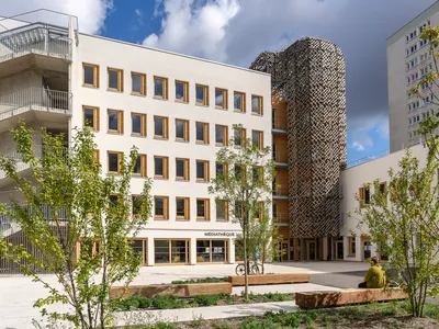 Médiathèque et Maison des réfugiés à Paris - associer (atelierphilippemadec) (2024)