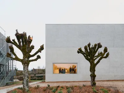 Extension de la Cité Internationale de la Tapisserie à Aubusson - Projectiles (2025)