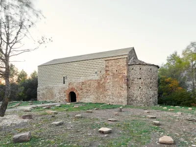 Restoration of St John´s hermitage à Ruesta - Sebastián Arquitectos (2021)