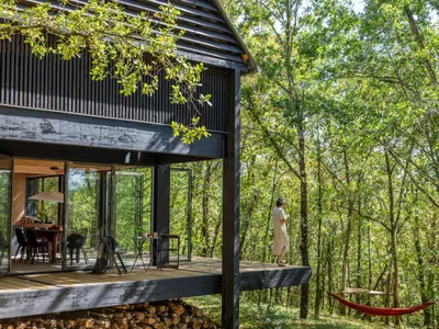 La Petite Maison Noire à Valojoulx - Sapiens Architectes (2024)