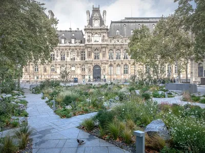 Jardin mémorial des attentats du 13 novembre 2015 à Paris - Wagon Landscaping (2025)